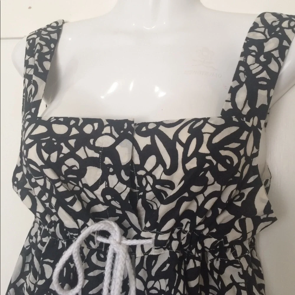 {🥰🥰{Anthro} Fei Drawstring Top - Picture 2 of 4